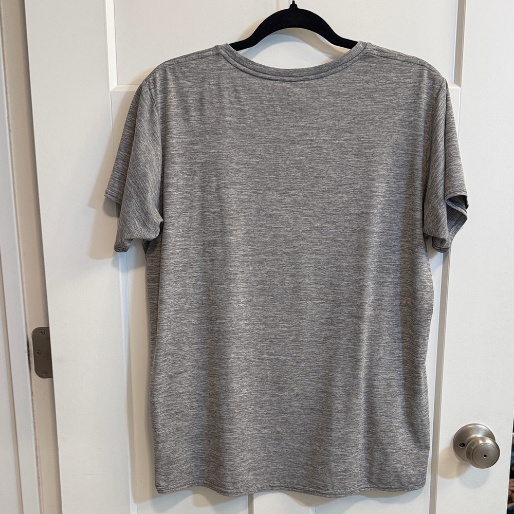 Patagonia Capeline Cool Daily Heather Gray Mountain Graphic Tee - Picture 3 of 3